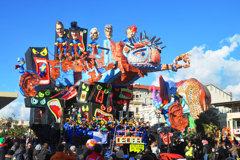 A VIAREGGIO PER IL CARNEVALE PIÙ FAMOSO D’ITALIA AgoraNews