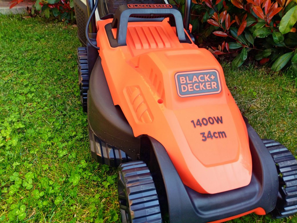 Black And Decker 1