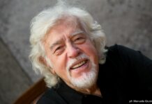 “DE PROFUNDIS” DI OSCAR WILDE AL TEATRO VASCELLO: GLAUCO MAURI PORTA IN SCENA IL DOLORE E LA REDENZIONE