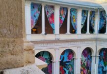 FLOWERS AL CHIOSTRO DEL BRAMANTE: MOSTRA IMPERDIBILE TRA ARTE, FIORI E INTELLIGENZA ARTIFICIALE