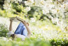 TRE ROMANZI PER LA PRIMAVERA: STORIE CHE SI APRONO PIANO, PROPRIO COME LE GIORNATE