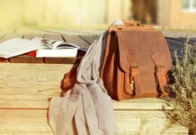 TRE GRANDI STORIE PER CHI IN VACANZA AMA VIAGGIARE ANCHE NEL TEMPO