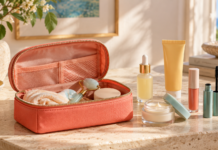 IL BEAUTY CASE DEL RIENTRO PUÒ DIVENTARE PIÙ PICCOLO